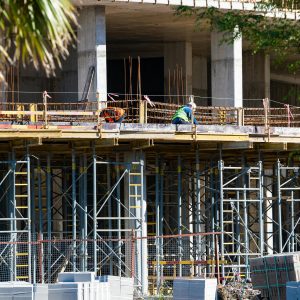 building contractors near me